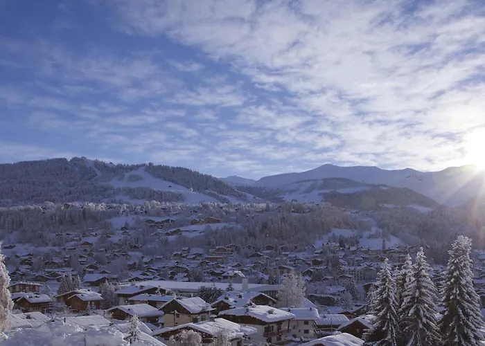 Appartement Renove Avec 2 Suites, Balcon Et Poele A Bois, Proche Centre Et Remontees Mecaniques, - Fr-1-569-39 *