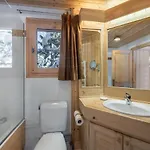 Rénové Avec 2 Suites, Balcon Et Poêle à Bois, Proche Centre Et Remontées Mécaniques, - Fr-1-569-39 *