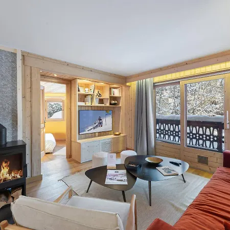 Renove Avec 2 Suites, Balcon Et Poele A Bois, Proche Centre Et Remontees Mecaniques, - Fr-1-569-39 Megève