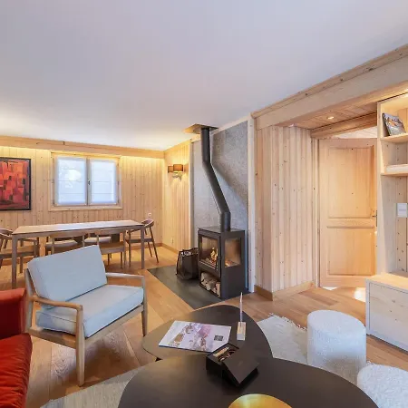 Lägenhet Renove Avec 2 Suites, Balcon Et Poele A Bois, Proche Centre Et Remontees Mecaniques, - Fr-1-569-39