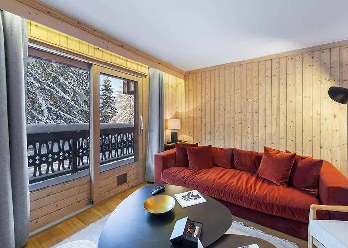 Rénové Avec 2 Suites, Balcon Et Poêle à Bois, Proche Centre Et Remontées Mécaniques, - Fr-1-569-39